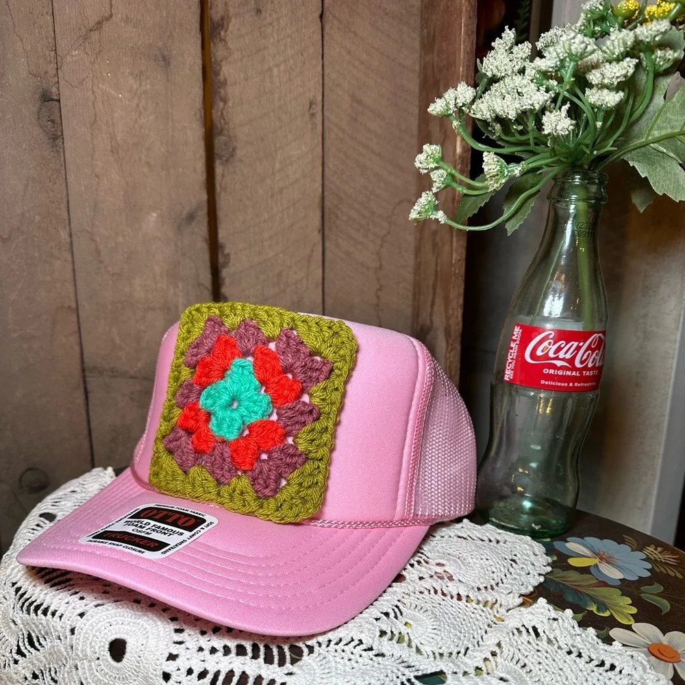 “Lil Mismatched” Granny Square Trucker hat - Picture 1 of 1